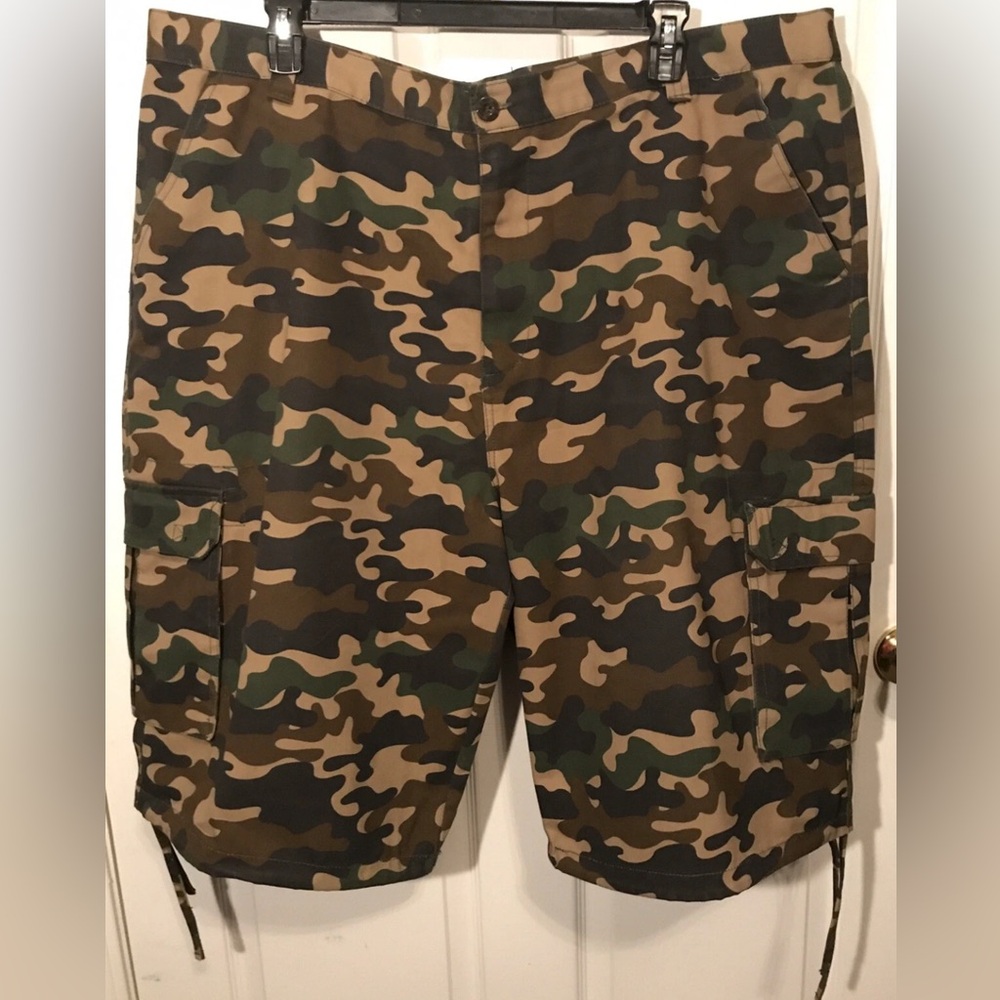 NOIZ PREMIUM JEANS Mens Shorts Camouflage Camo Cargo SIZE 48 Green Brown